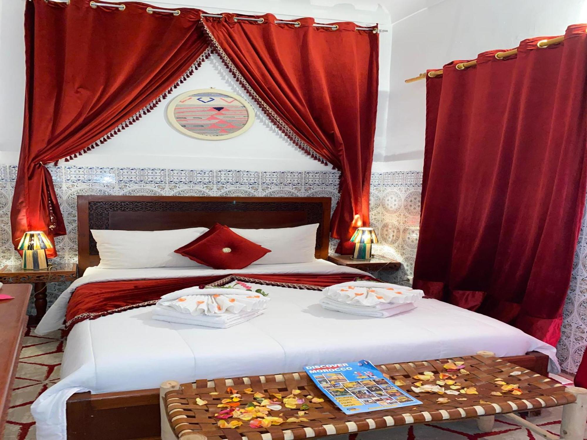 Riad Lazord De Marrakech Entier Marrakesh Eksteriør bilde
